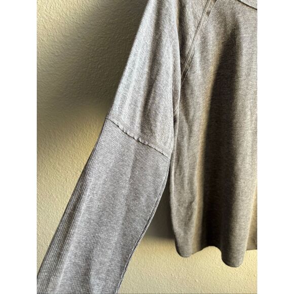 ❤️Cuddle Duds Warm Essentials Thermal Top - Picture 3 of 4